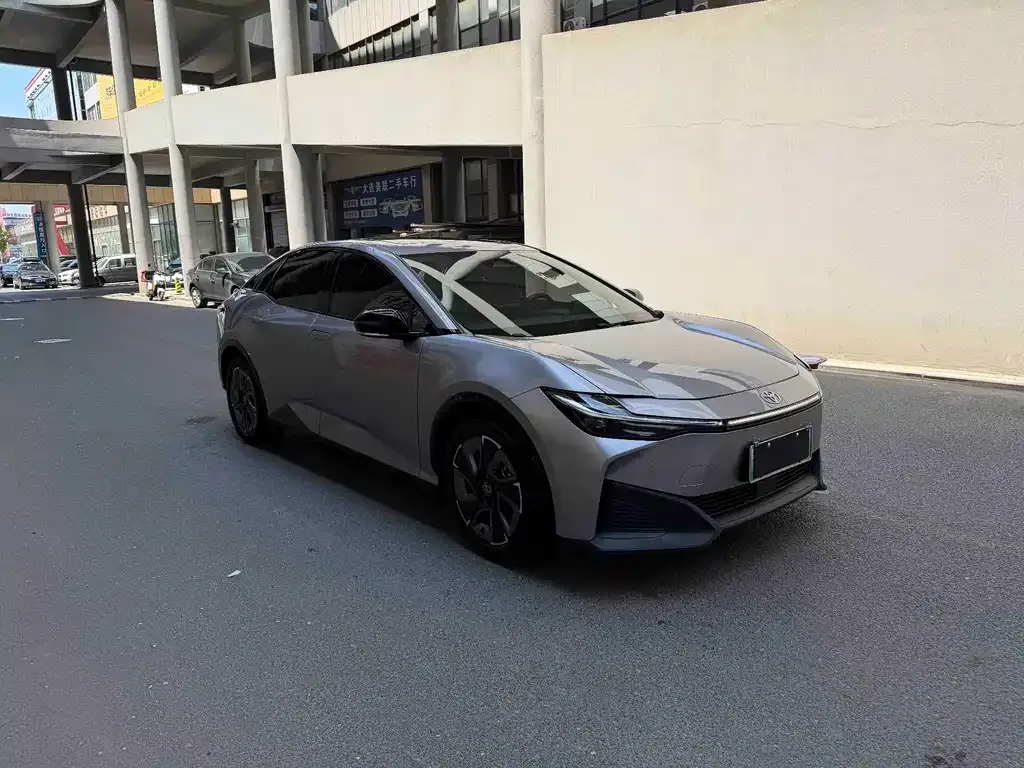 Toyota bZ3 2025 из CN, фото 6