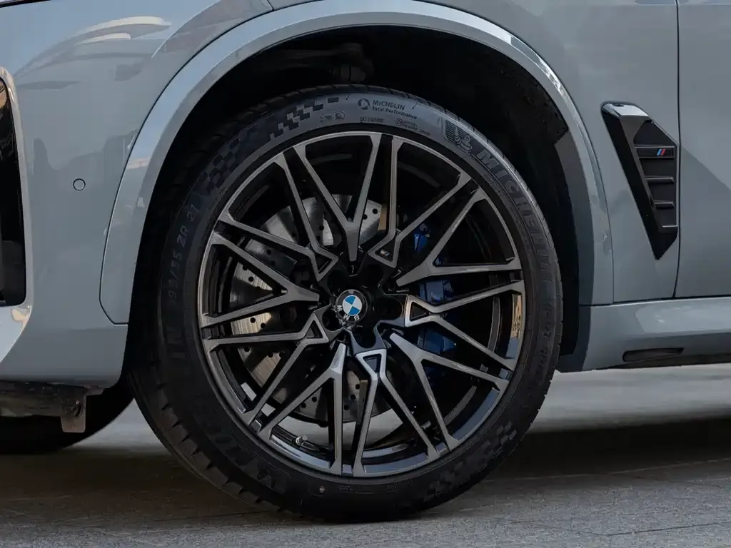 BMW X5 M 2023 из CN, фото 8