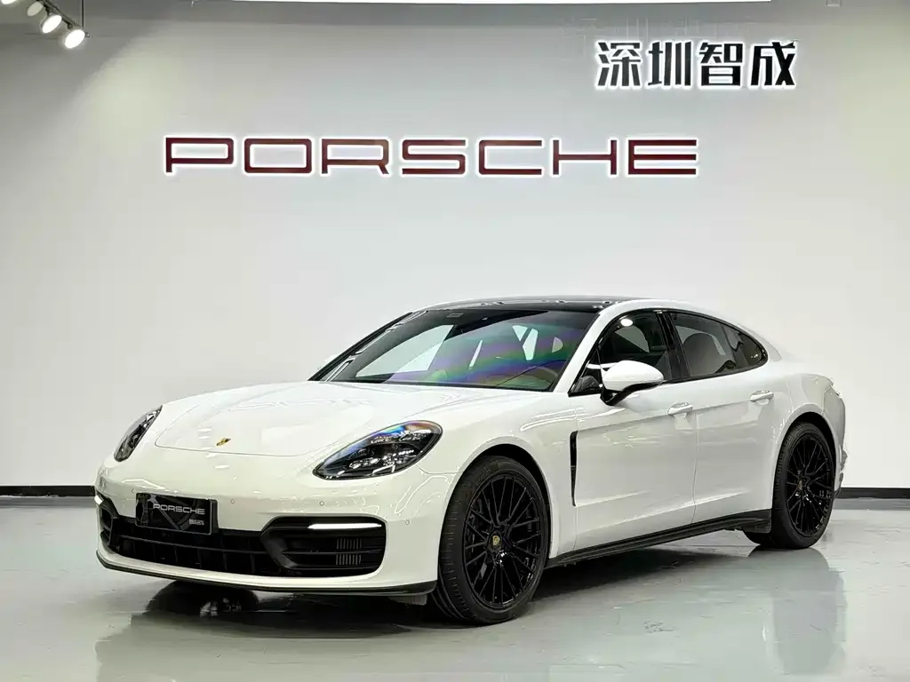 Porsche Panamera — фото 1