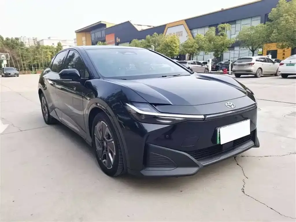 Toyota bZ3 2025 из CN, фото 2