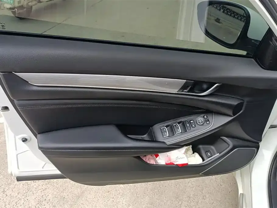Honda Accord — фото 5