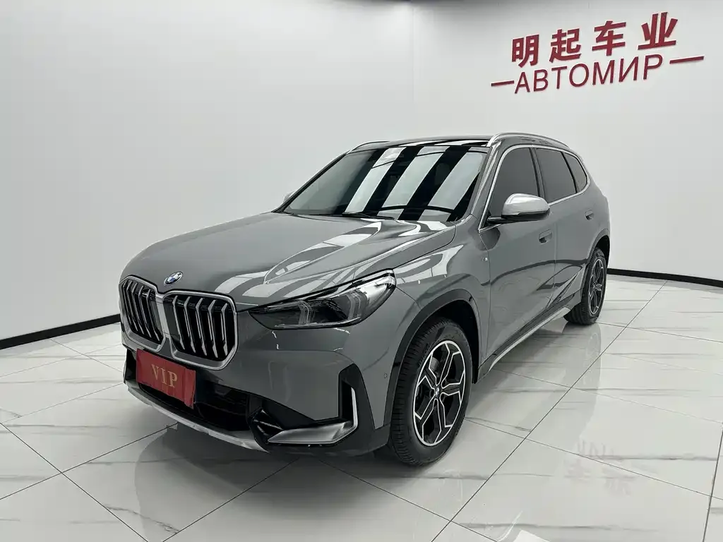BMW X1 — фото 1