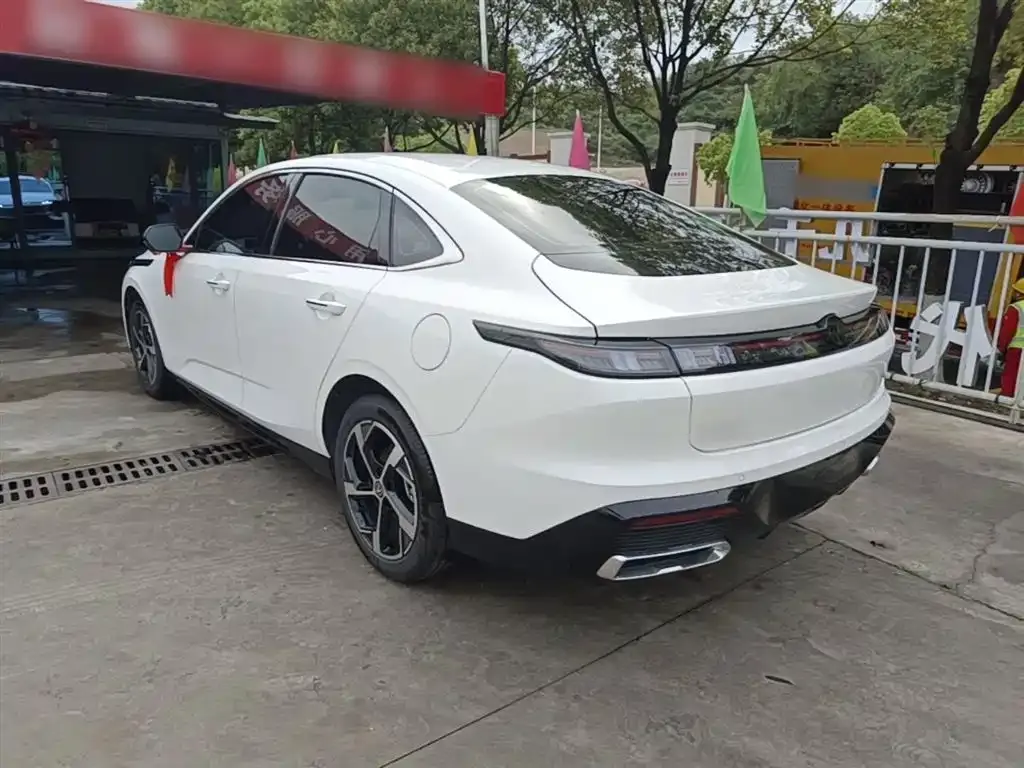 Changan Eado — фото 9
