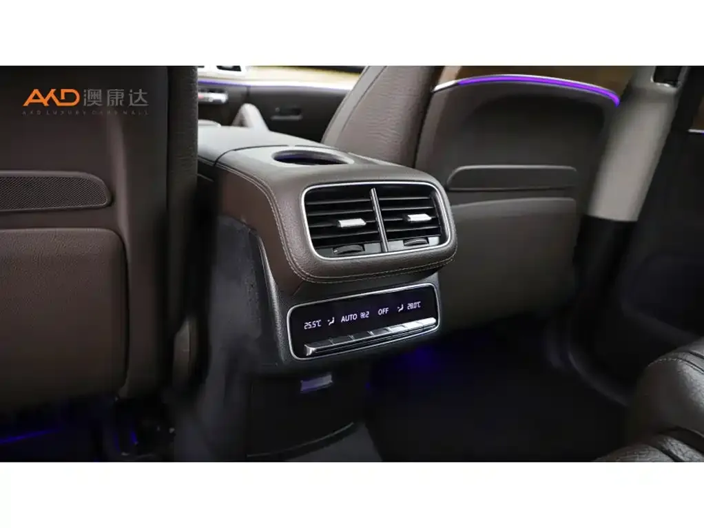 Mercedes-Benz GLS — фото 9