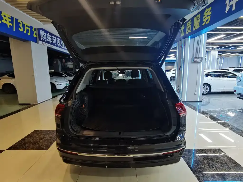 Volkswagen 途观L插电混动 2021 из CN, фото 7