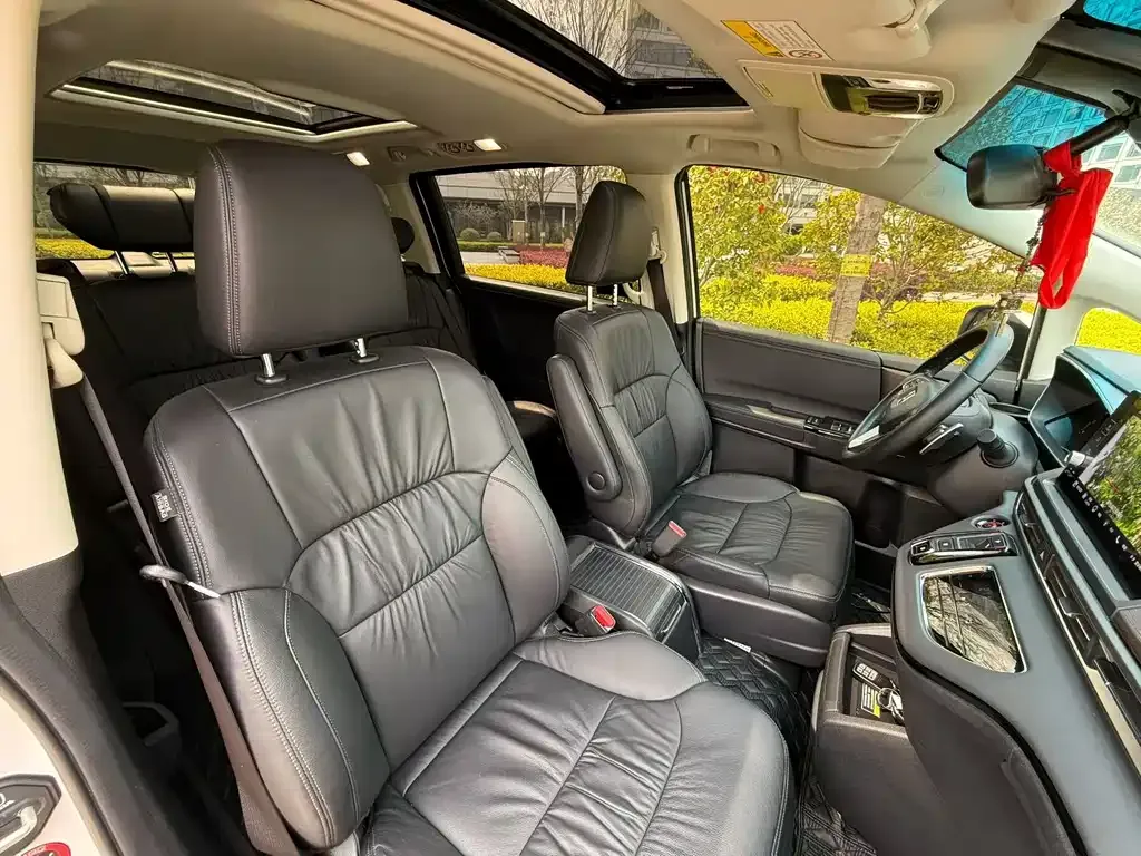 Honda Odyssey — фото 2