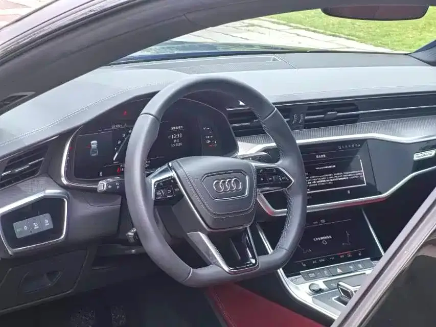 Audi A7L — фото 7