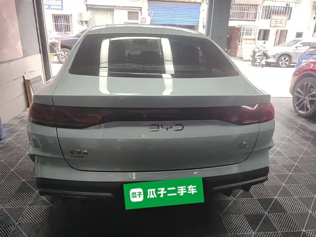 BYD Qin L — фото 2