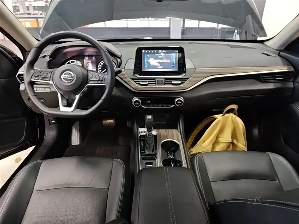 Nissan Teana — фото 2
