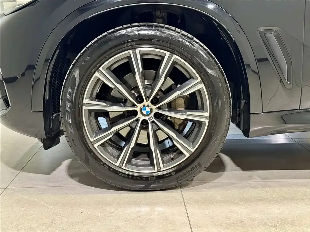 BMW X5 (Import) — фото 6