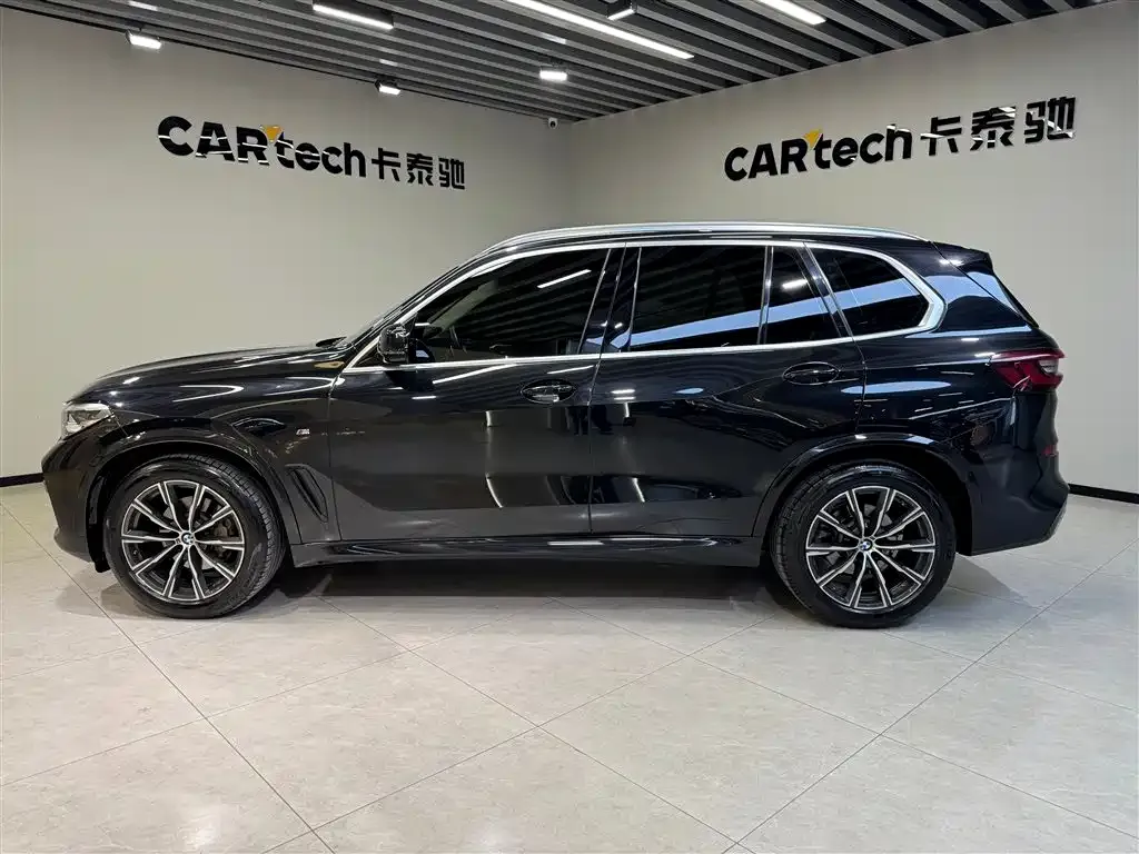 BMW X5 (Import) — фото 3