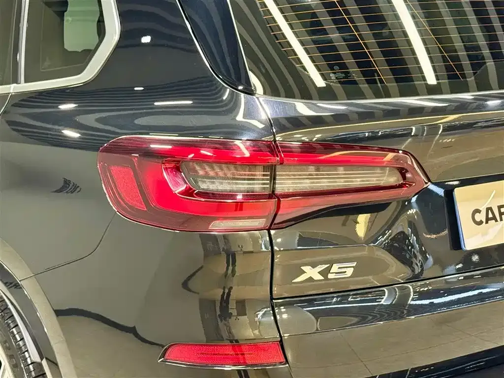 BMW X5 (Import) — фото 8