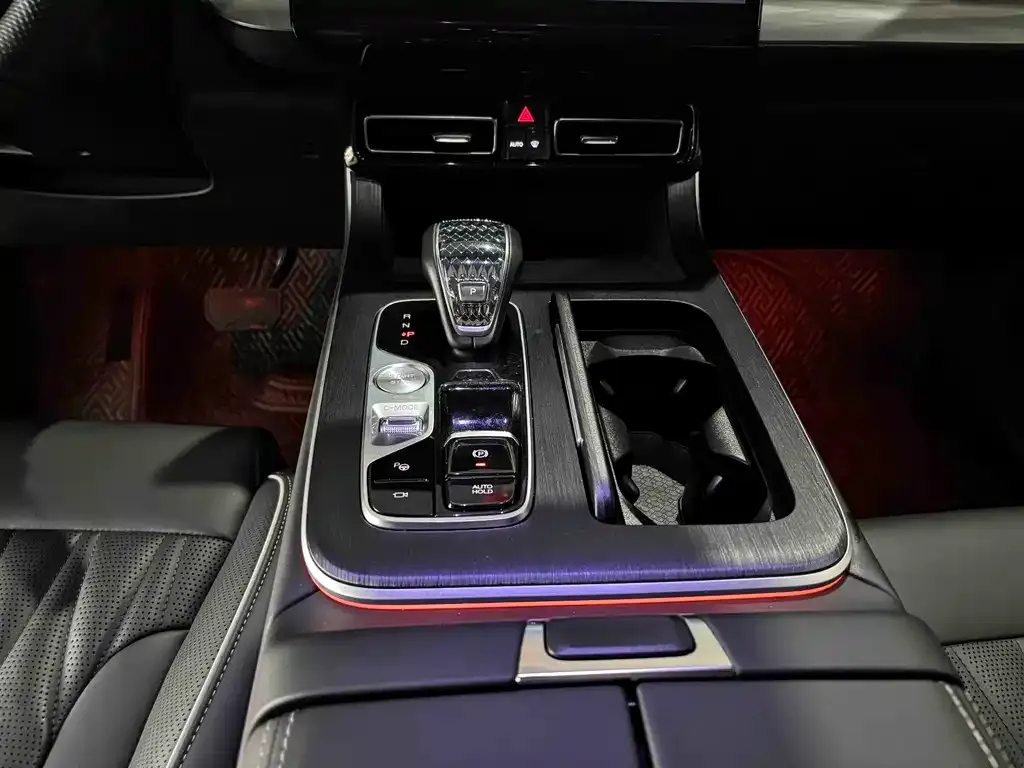 GAC Motor Trumpchi GS8 — фото 6