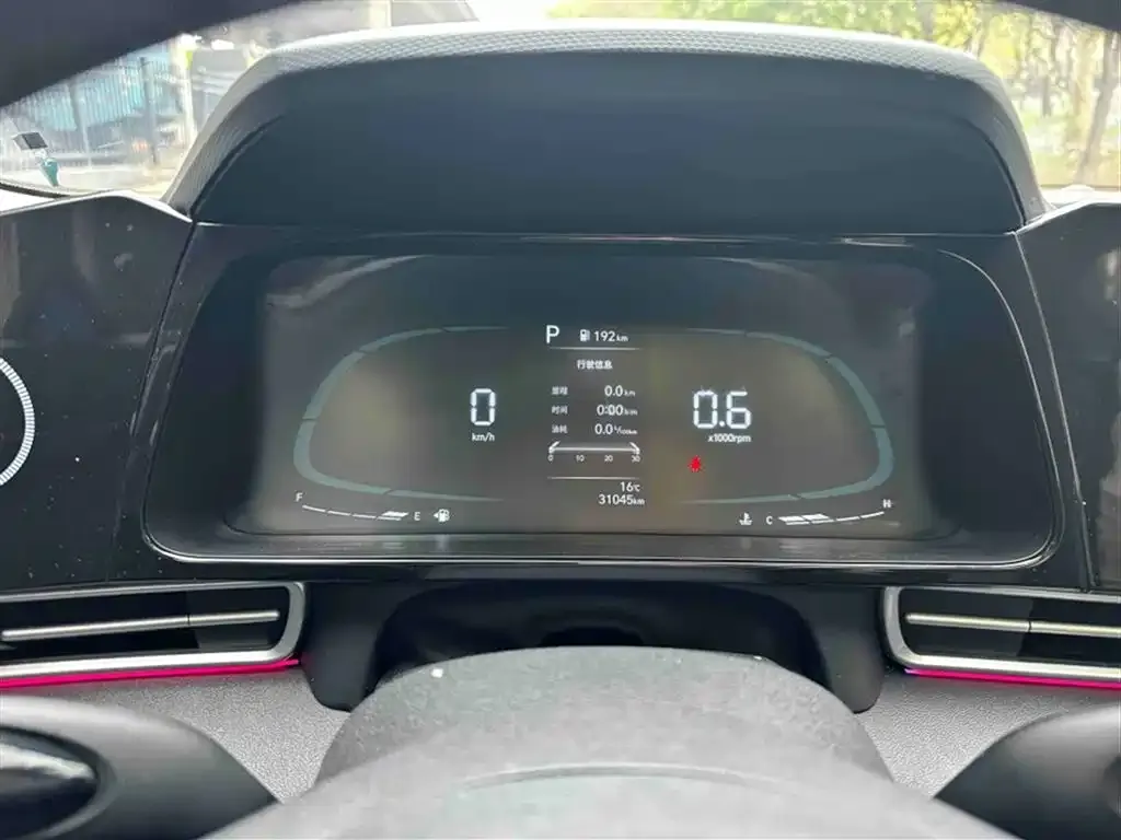 Hyundai Elantra 2024 из CN, фото 2