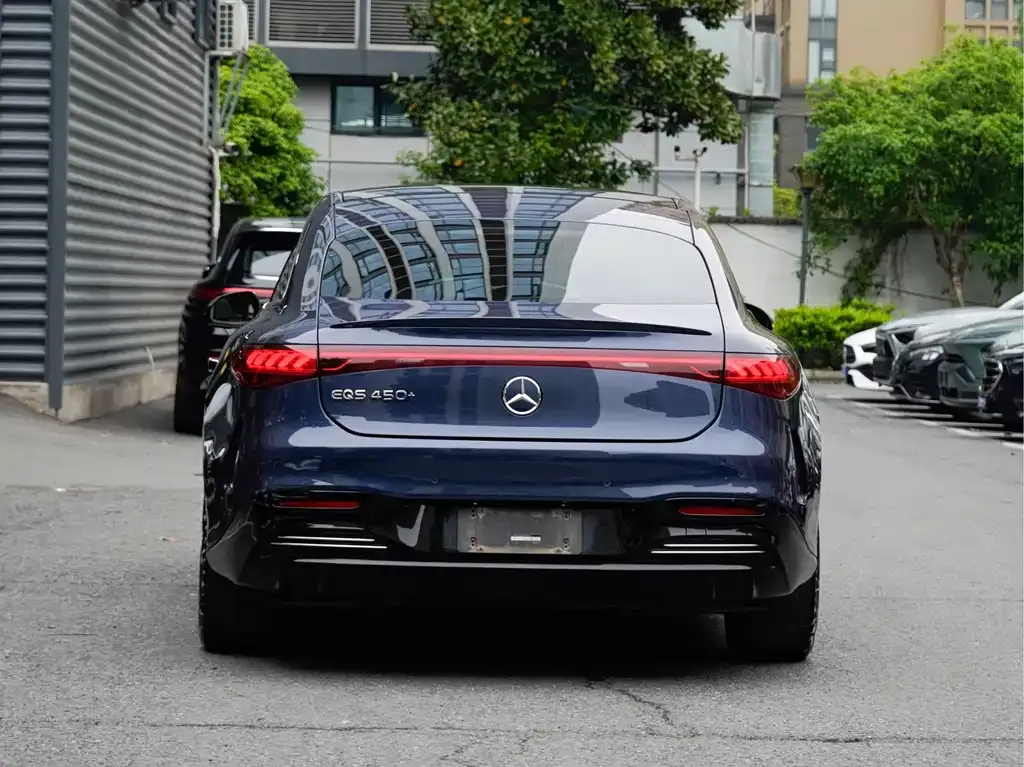 Mercedes-Benz EQS — фото 10