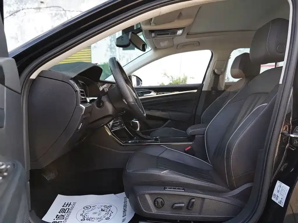 Volkswagen Passat — фото 3