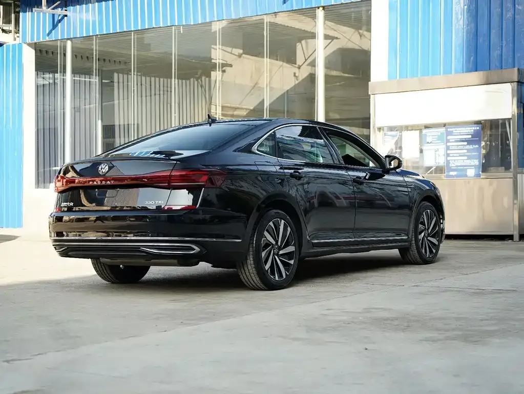 Volkswagen Passat — фото 9