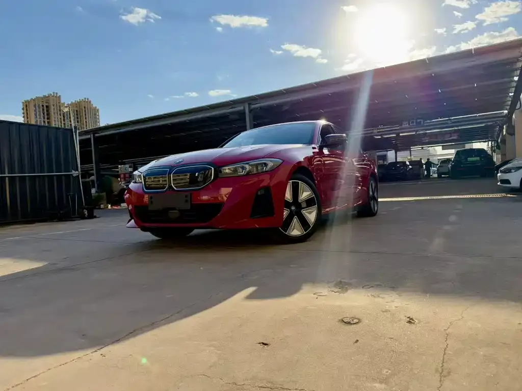 BMW i3 2025 из CN, фото 1