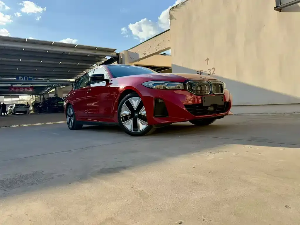 BMW i3 2025 из CN, фото 4
