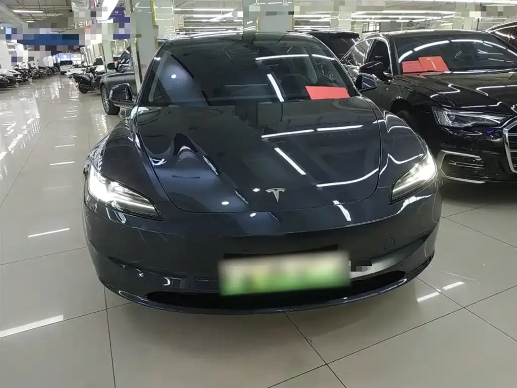 Tesla Model 3 — фото 2