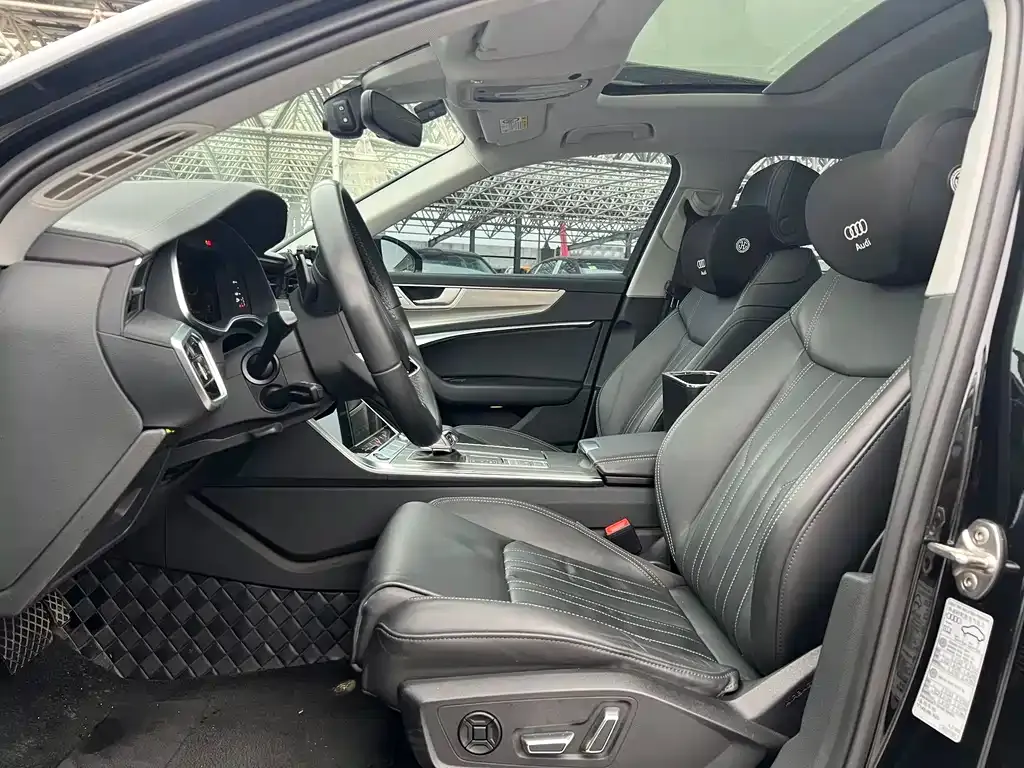 Audi A6L 2023 из CN, фото 9