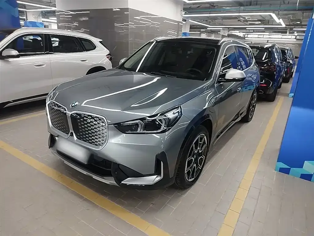 BMW iX1 2024 из CN, фото 7