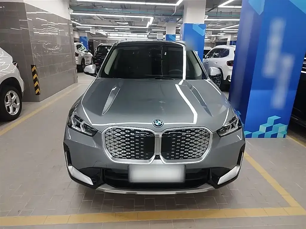 BMW iX1 2024 из CN, фото 10