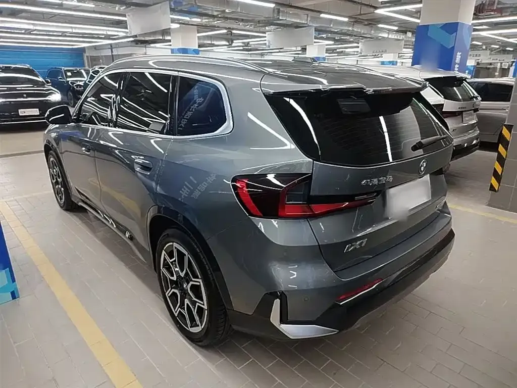 BMW iX1 2024 из CN, фото 2