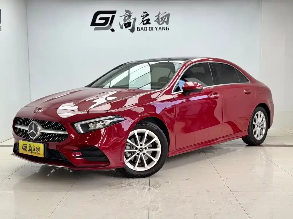 Mercedes-Benz A-Class — фото 1