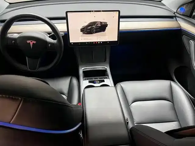 Tesla Model Y — фото 4