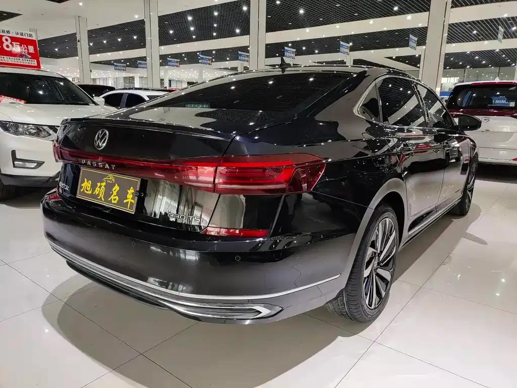 Volkswagen Passat — фото 8