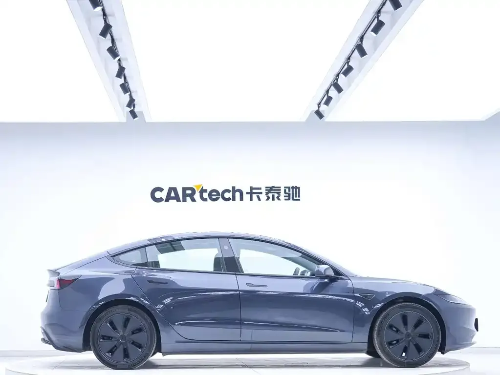 Tesla Model 3 2024 из CN, фото 4