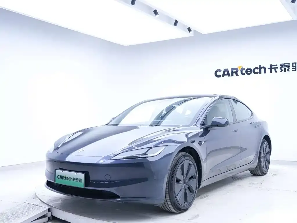Tesla Model 3 2024 из CN, фото 2