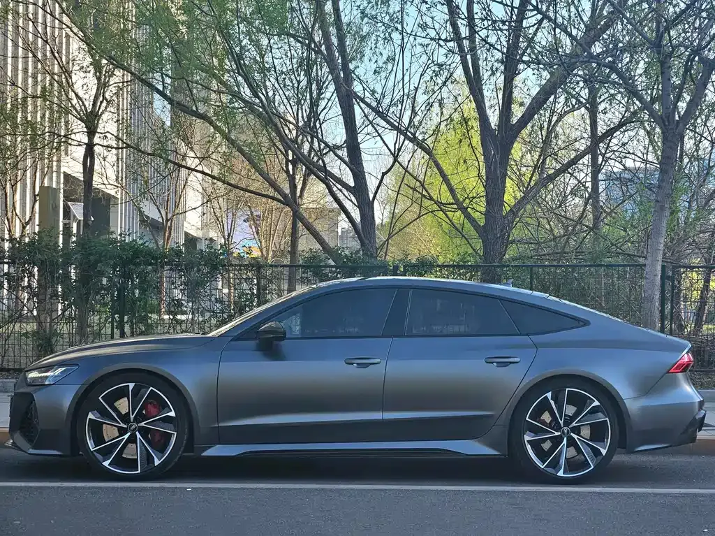 Audi RS 7 2023 из CN, фото 8