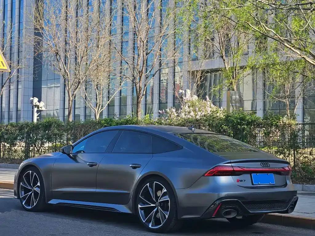Audi RS 7 2023 из CN, фото 9