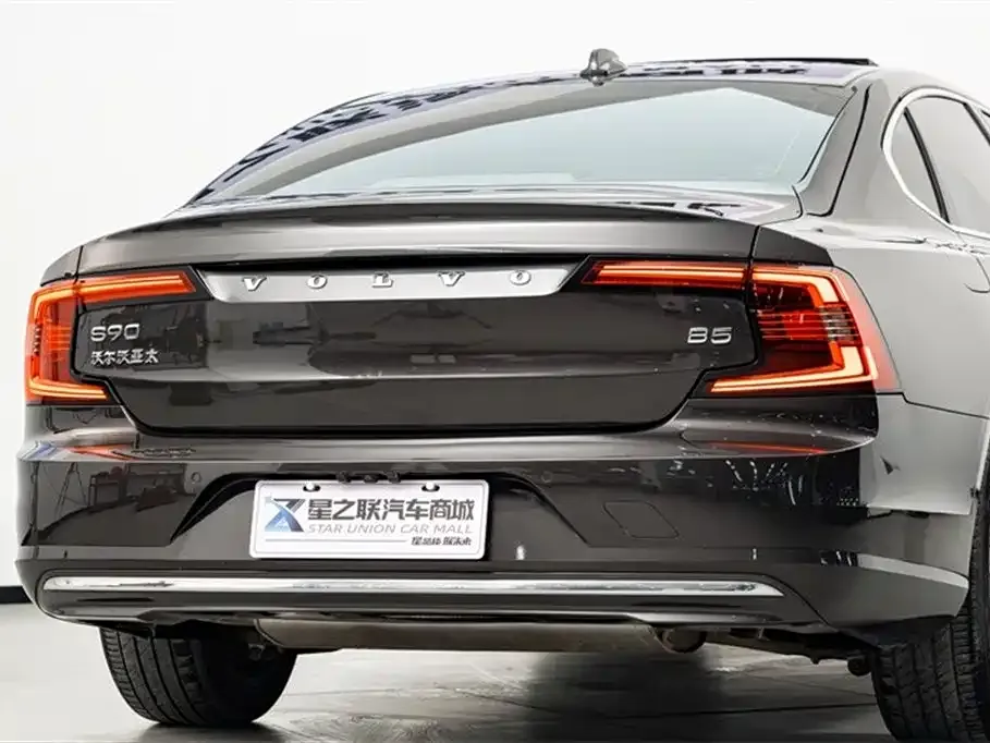 Volvo S90 — фото 3