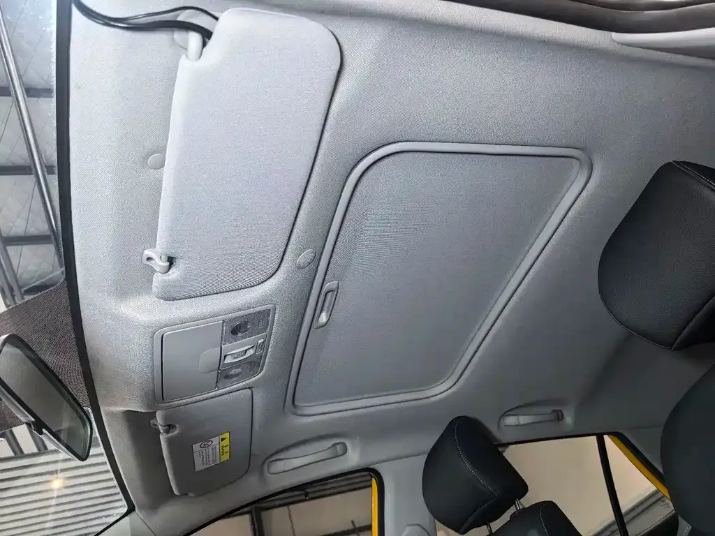 Kia KX1 2022 из CN, фото 3