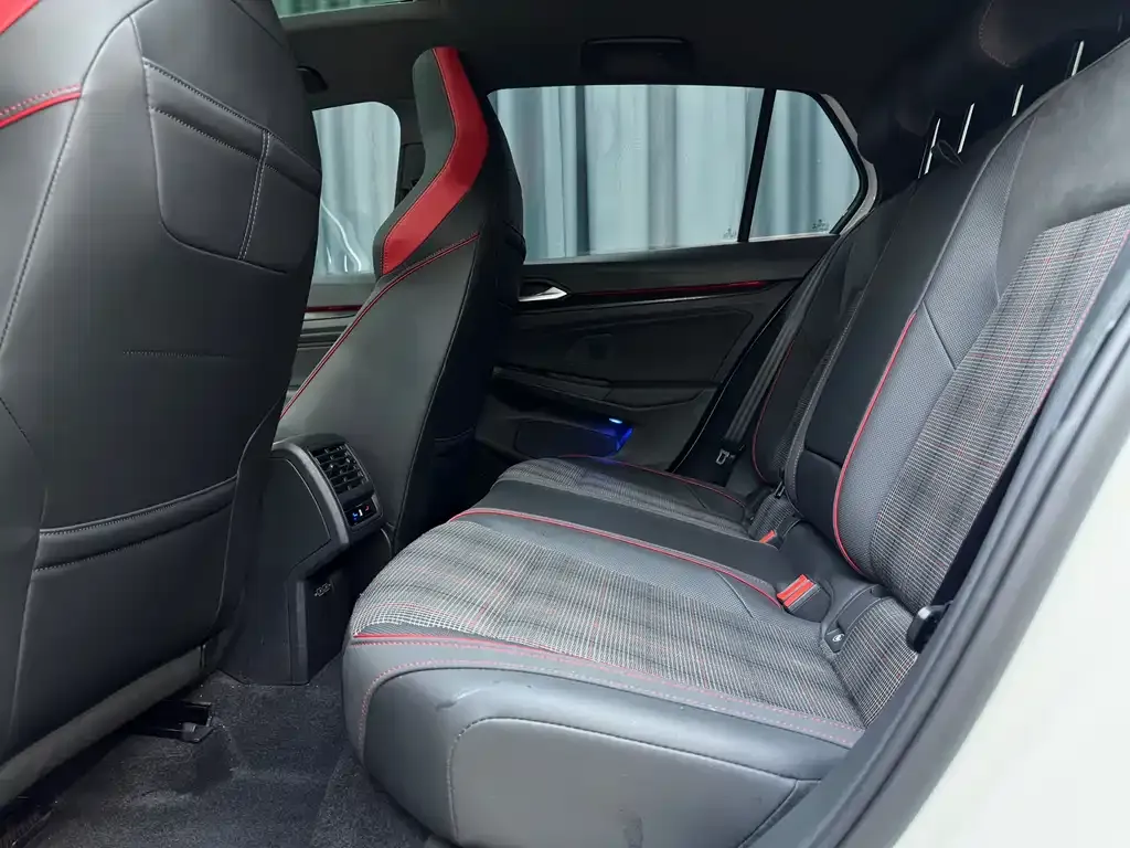 Volkswagen Golf GTI 2022 из CN, фото 7