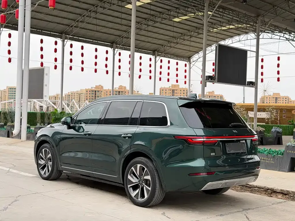 Li Auto ONE — фото 9