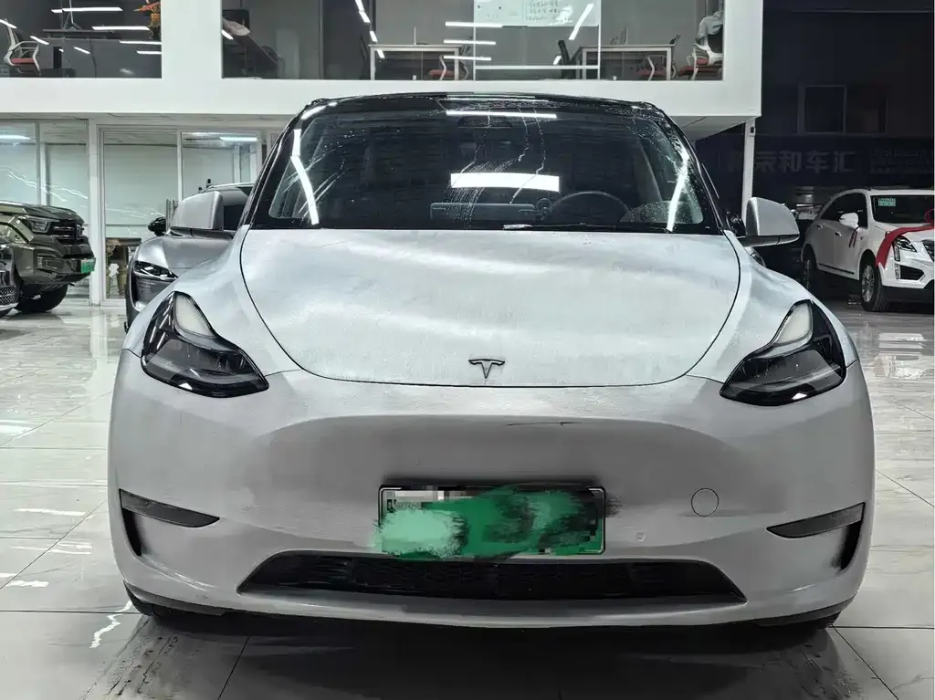 Tesla Model Y — фото 7