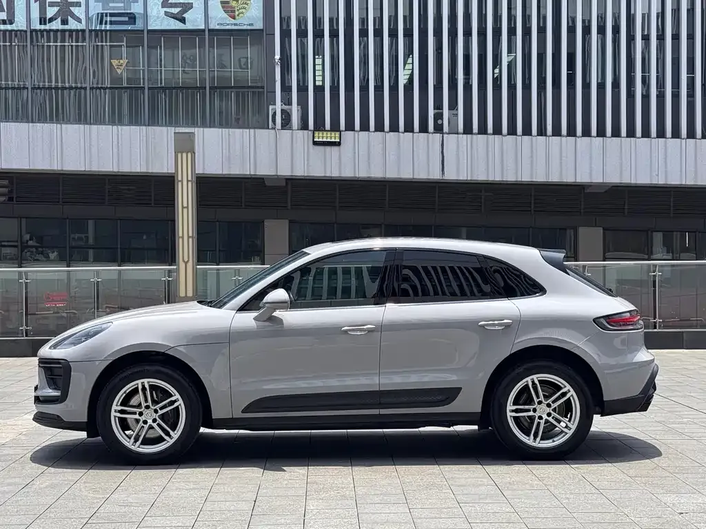 Porsche Macan — фото 10