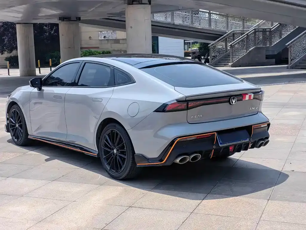 Changan UNI-V 2023 из CN, фото 4