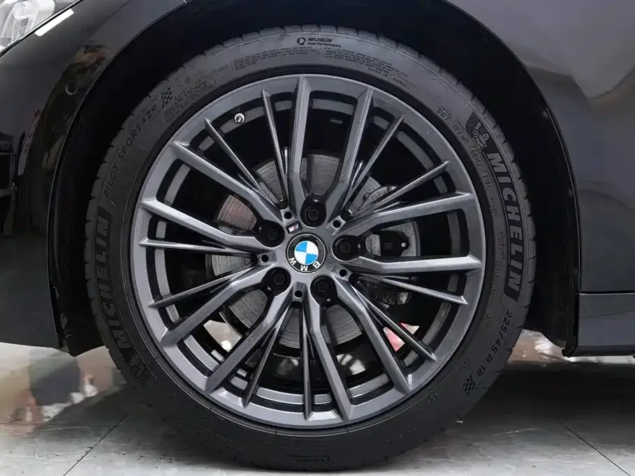 BMW 3 Series — фото 10
