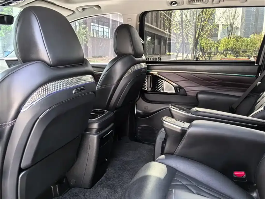 GAC Motor Trumpchi M8 — фото 3