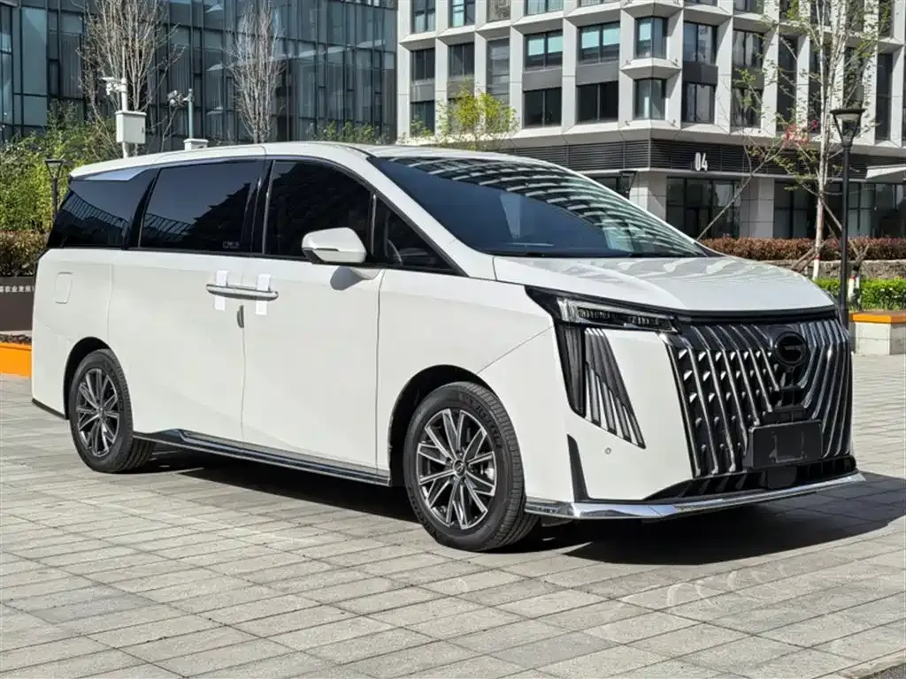 GAC Motor Trumpchi M8 — фото 8