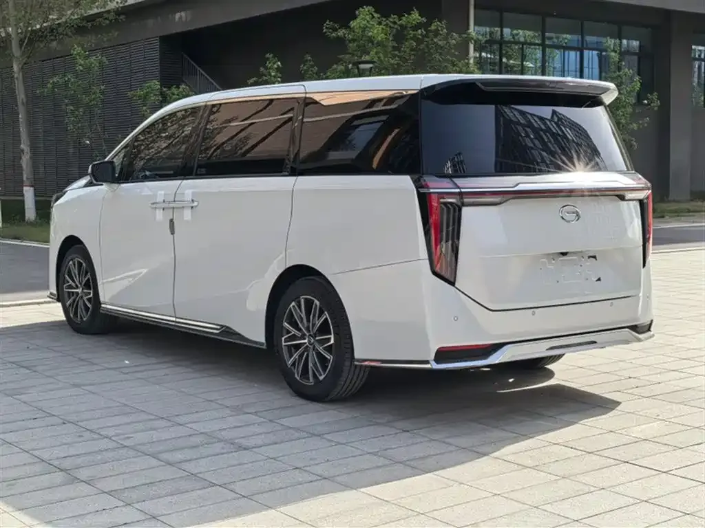 GAC Motor Trumpchi M8 — фото 7
