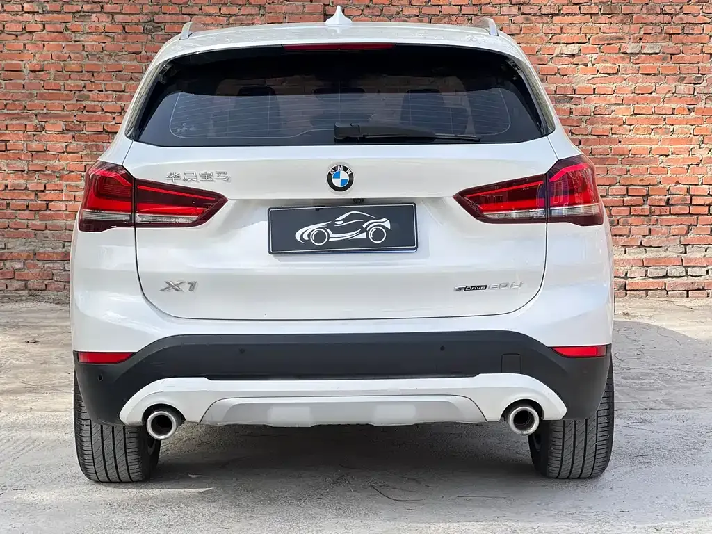 BMW X1 — фото 6