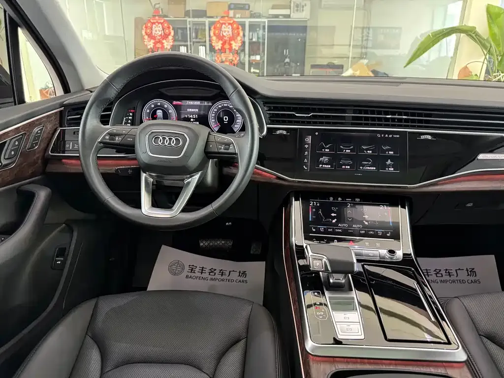 Audi Q7 2021 из CN, фото 6