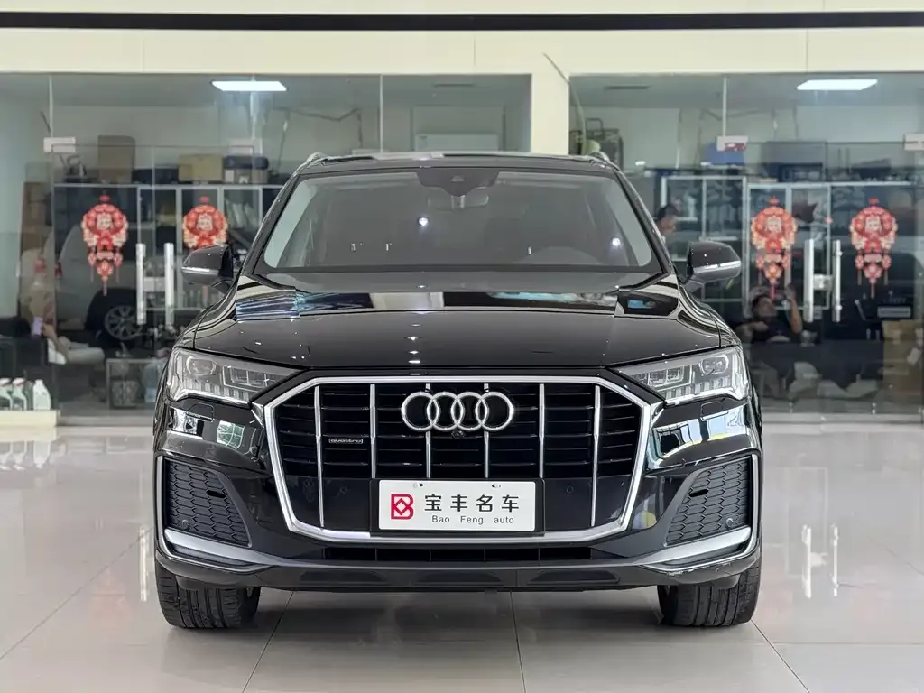Audi Q7 2021 из CN, фото 5