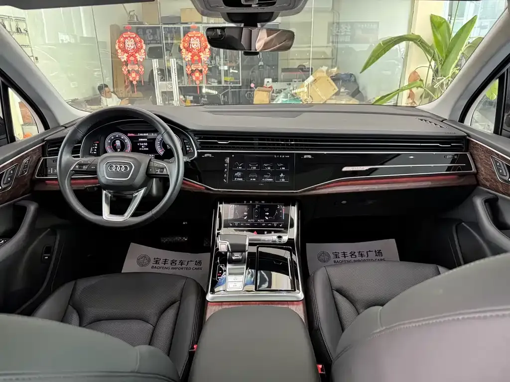 Audi Q7 2021 из CN, фото 9